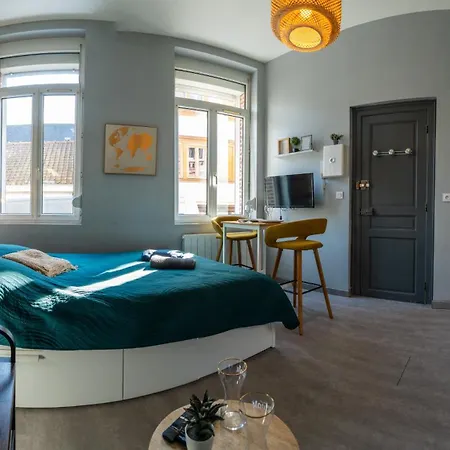 Le Nid Douillet - Rez-de-chaussee - Calme & Confortable